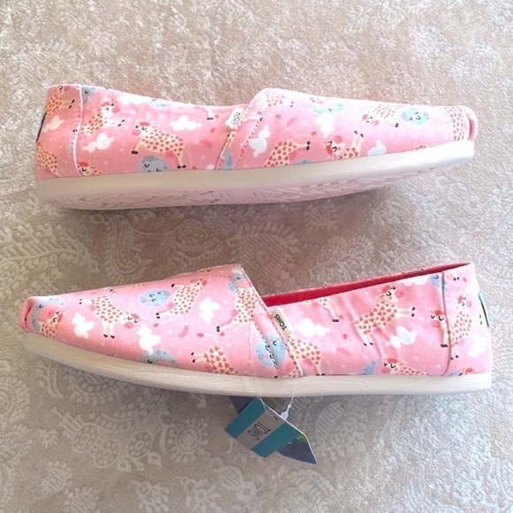 Brand New Toms Pink Blossom Over the Moon Print Cows Slip On Shoes Flats - Picture 9 of 14